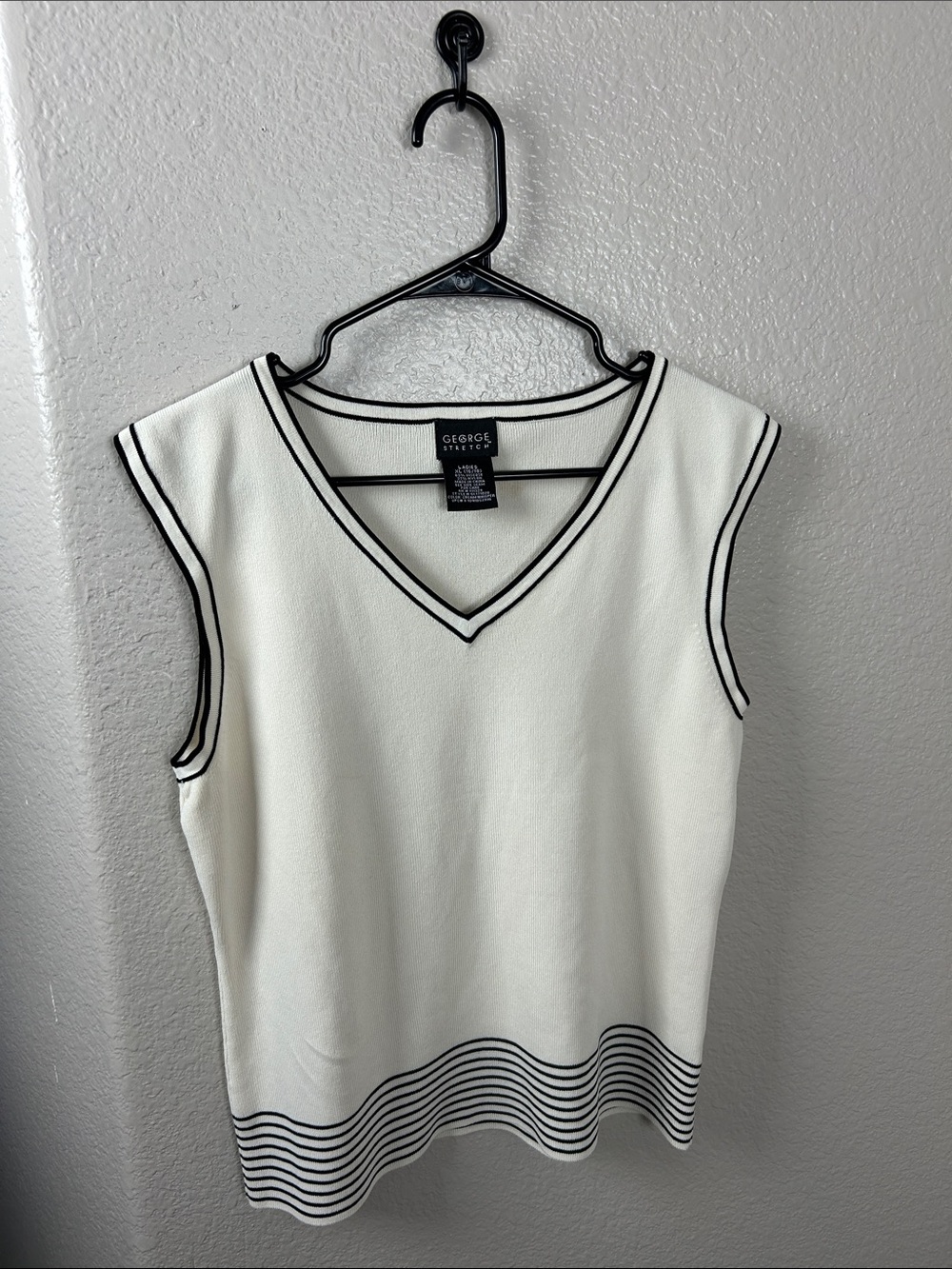 George Womens Ivory Vest Top Black Trim V Neck Sz XL Preppy Office TC0285